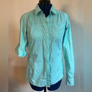 The North Face button down shirt Size medium